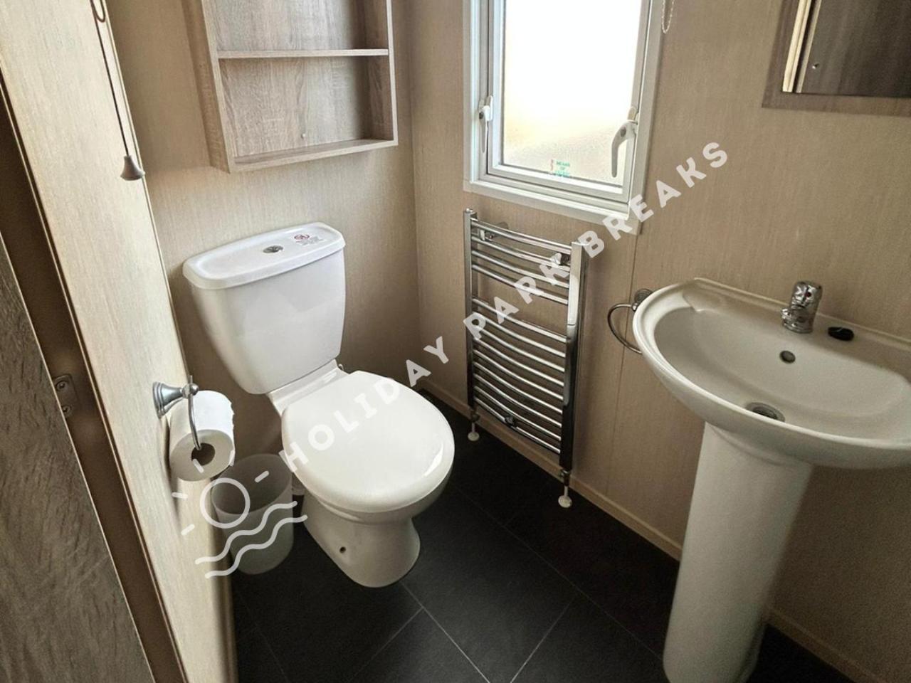 Haywood - 3 Bed Pet Friendly Holiday Home At Seal Bay Selsey Bagian luar foto